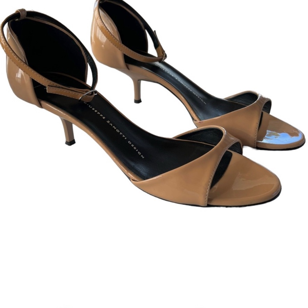 Giuseppe Zanotti Patent Leather Cuoionero Sandal Sz 38/8